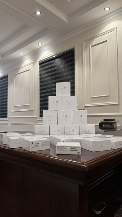 Airpods 2.1  California 1-1