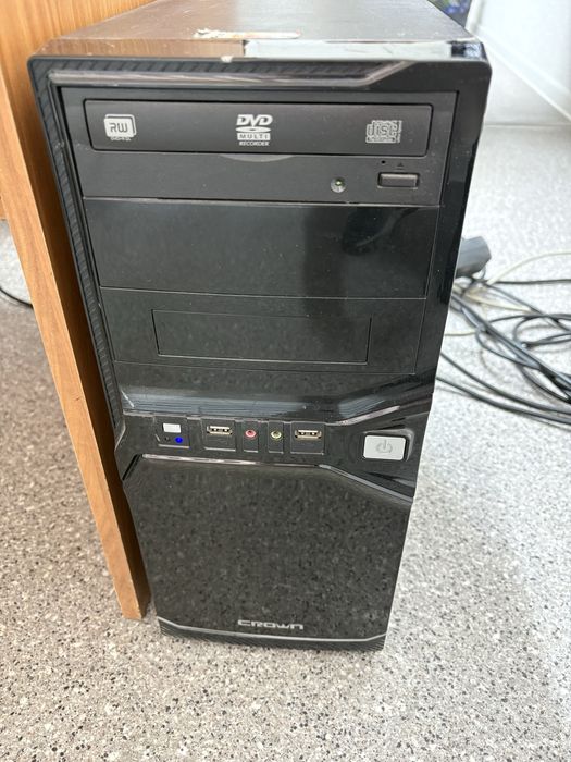 Продам срочно компьютер