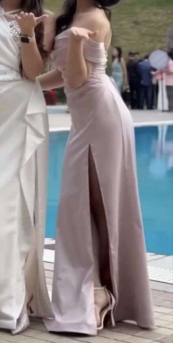 Вечернее платье