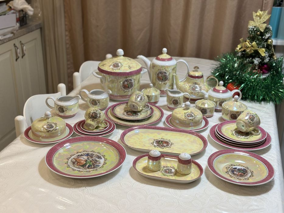 Сервиз столово-чайный