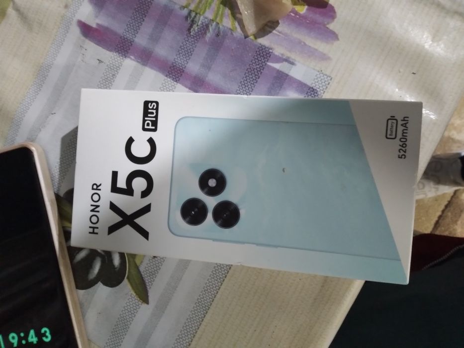 Honorr x5c plus 550 lei