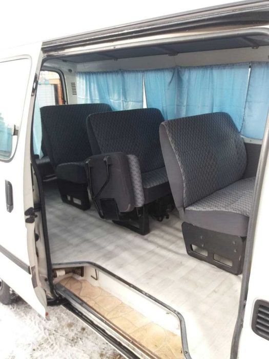 Тойота Hiace 2004 года