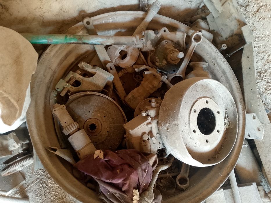 Yumz zapchastlari sotiladi