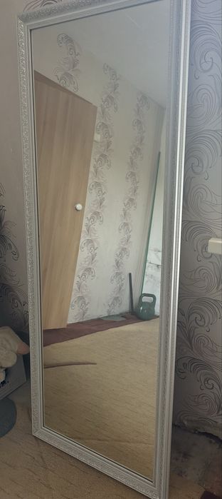 Зеркало в рамке, большое, стильное,современное