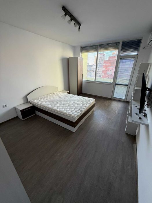 Дава се под наем Тристаен апартамент в Велико Търново, Център - 70 кв.м за 433.5 € - Снимка #6