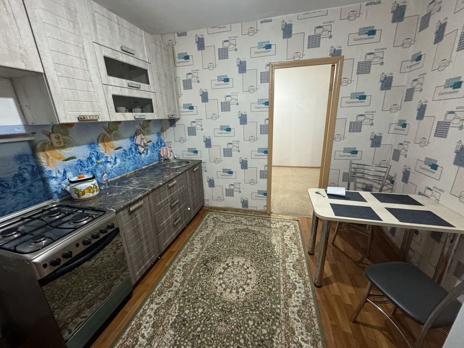 Сдам 2-х комн квартиру в 4- мкр есть все необходимое