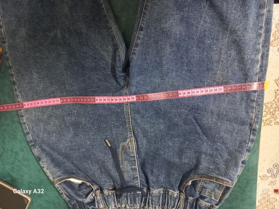 Продам джинсовые брюки