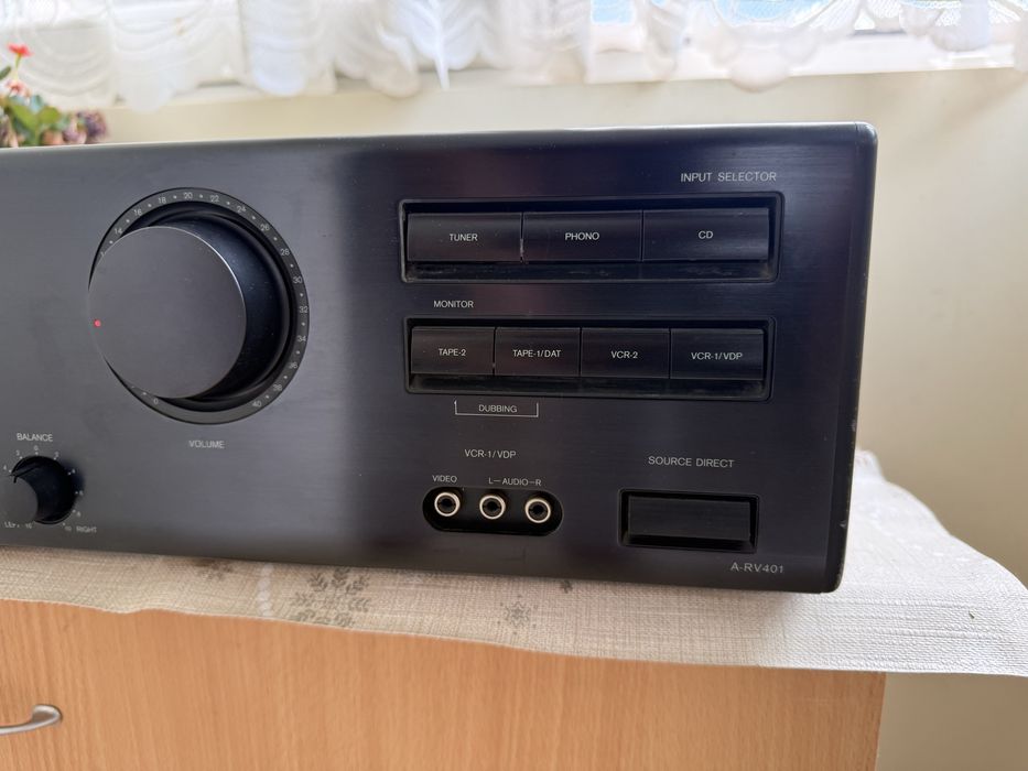 Onkyo A-RV401 Мощен и качествен стерео усилвател