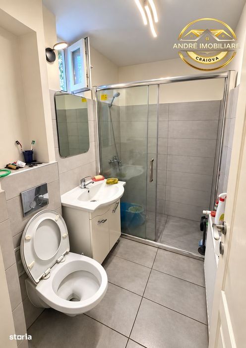 Apartament 2 camere,Calea București,centrală proprie,etaj intermediar