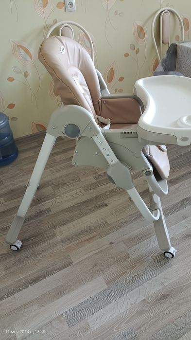 Стул для кормления TEKNUM