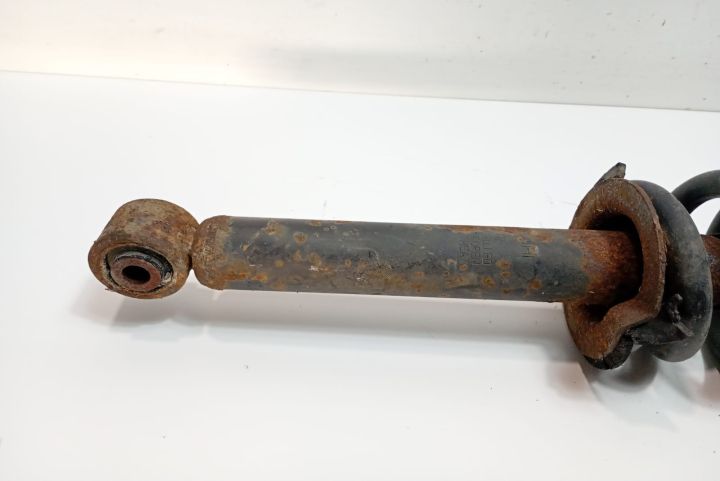 Telescop cu arc fata Mitsubishi Pajero a 3-a generatie (facelift)