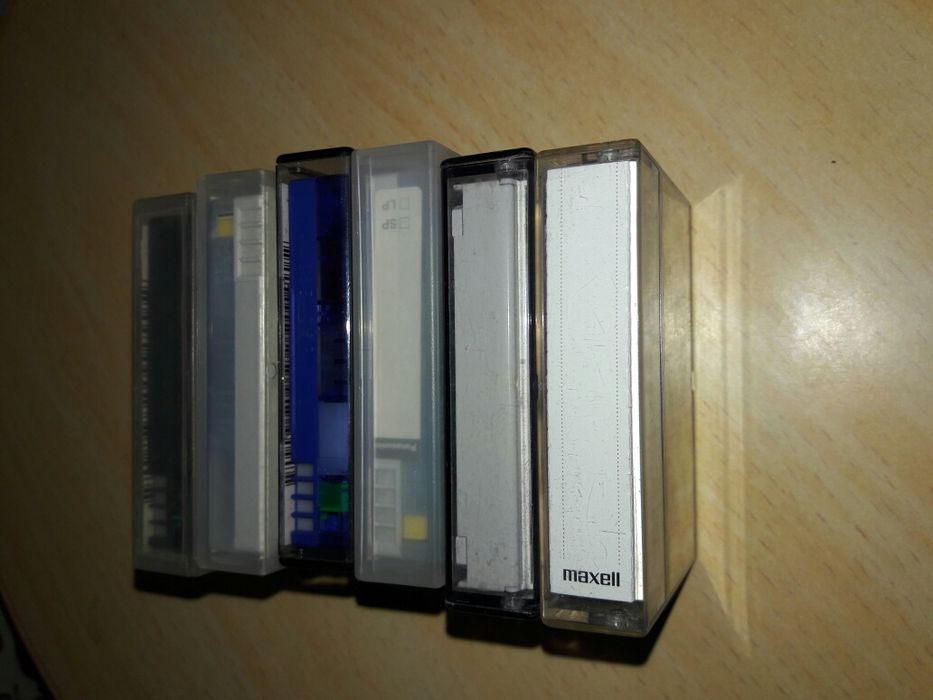 Видео     кассеты