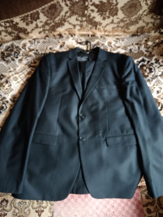 Продам костюм мужской