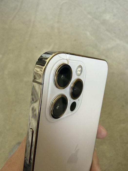 Айфон 12 про золотой