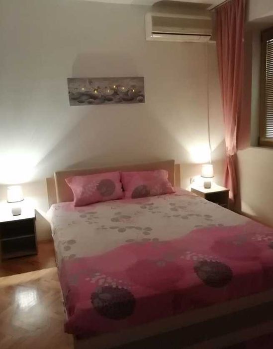 Дава се под наем Тристаен апартамент в Пловдив, Кършияка - 90 кв.м за 331.5 € - Снимка #1