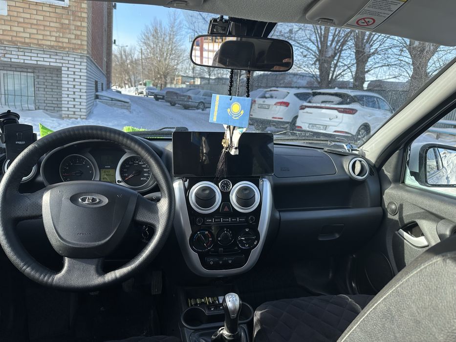 Продам гранту  2015 года