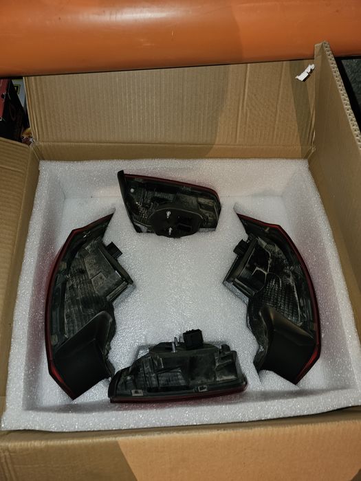 Stopuri passat b8 sedan OEM  an 2015-2018 iimpecabile