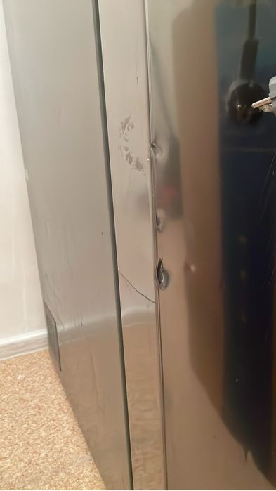 срочно продам холодилник Lg