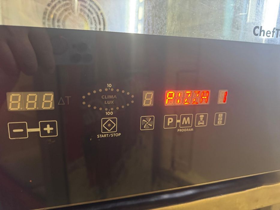 Vand cuptor gastronomic UNOX cu 7 tavi GN 1/1 made  in italia  XVC 505