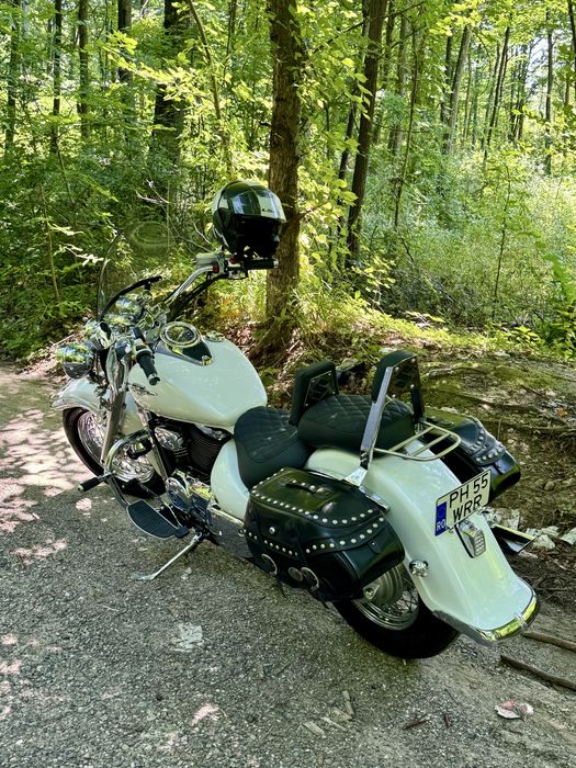 Suzuki Intruder C800