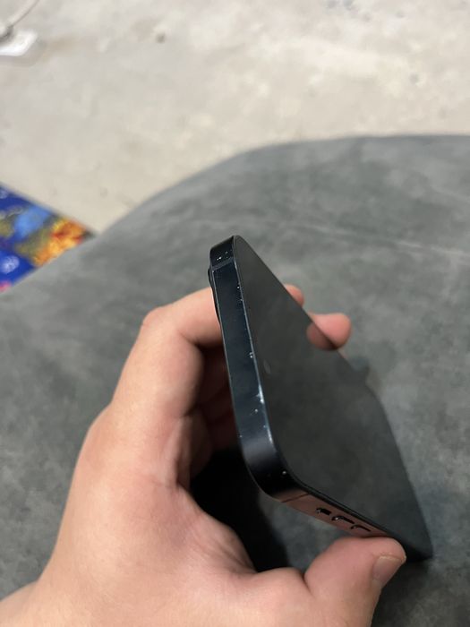 Продам Iphone 14