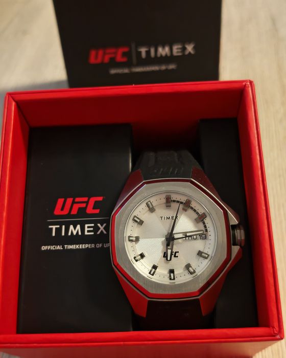Timex UFC Нов с гаранция!