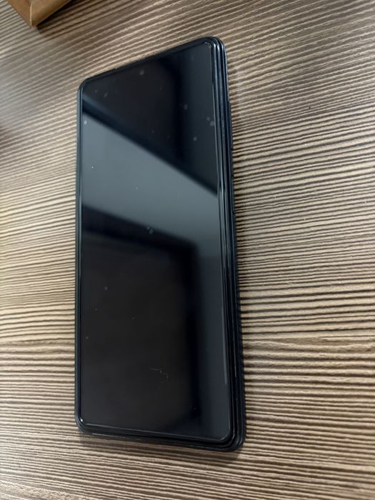 Продам смартфон POCO X3