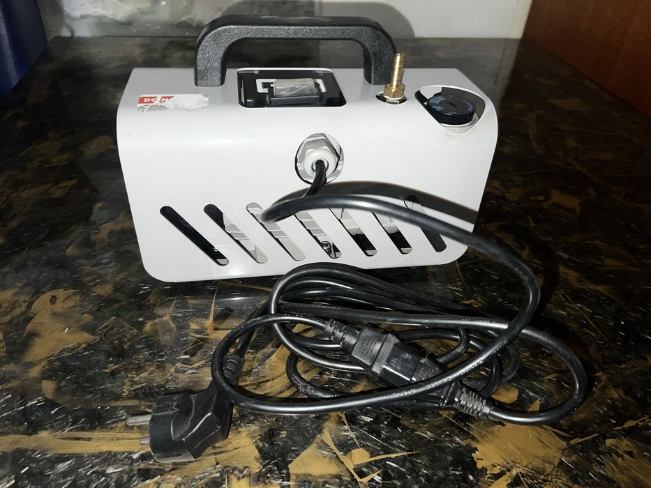 Pompa vacuum EC 4 Compact