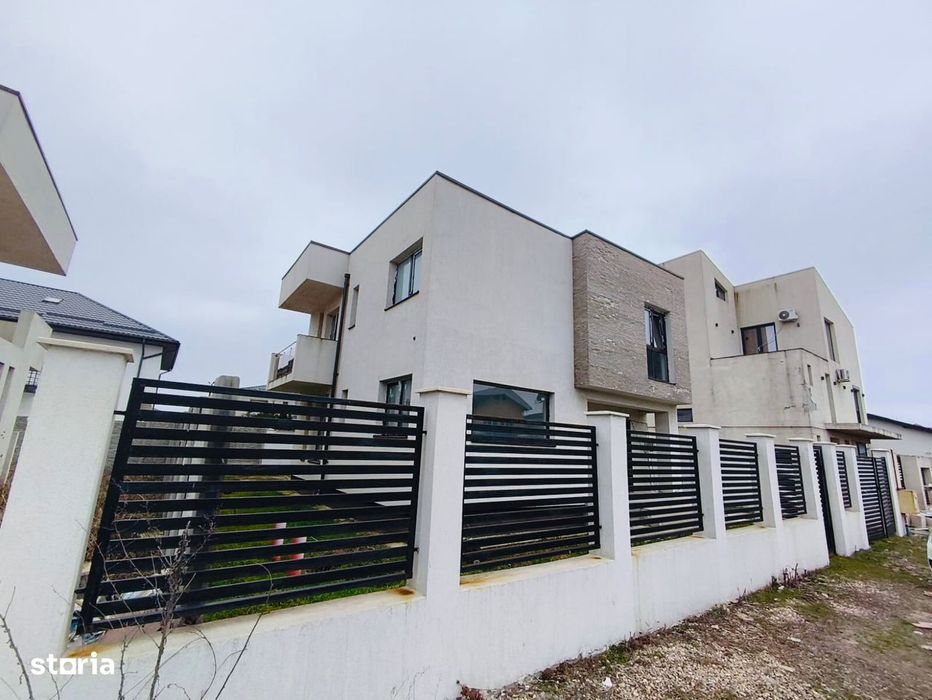 Casa individuala de vanzare in Comuna Berceni LA INTRARE