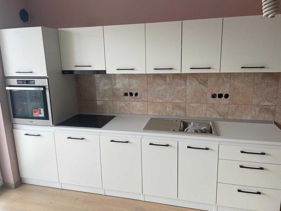 Montaj usi de interior si montaj mobila