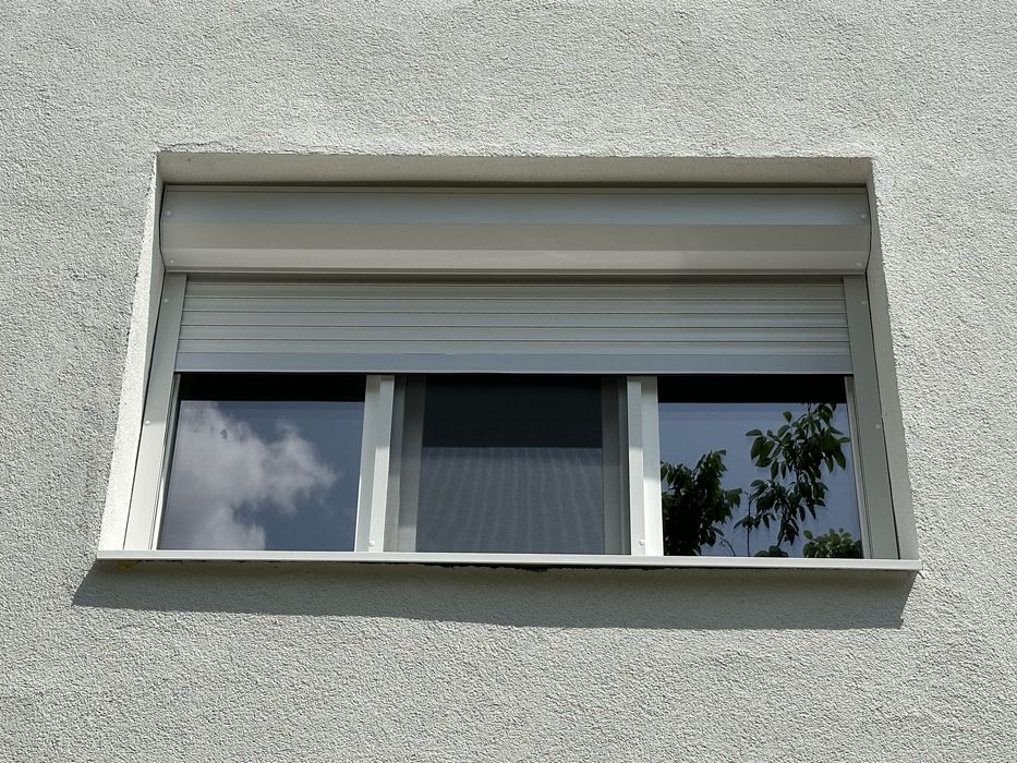 Rulouri exterioare din aluminiu, plase de insecte, plise, montaj mobila, glaf