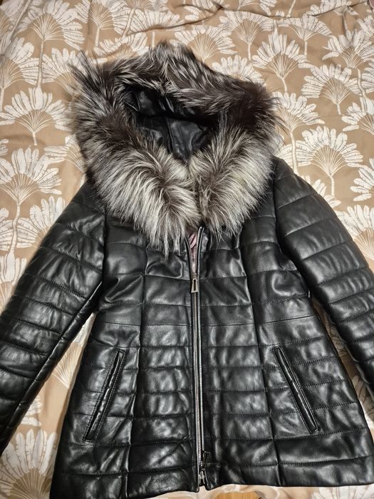 Geaca din piele naturală