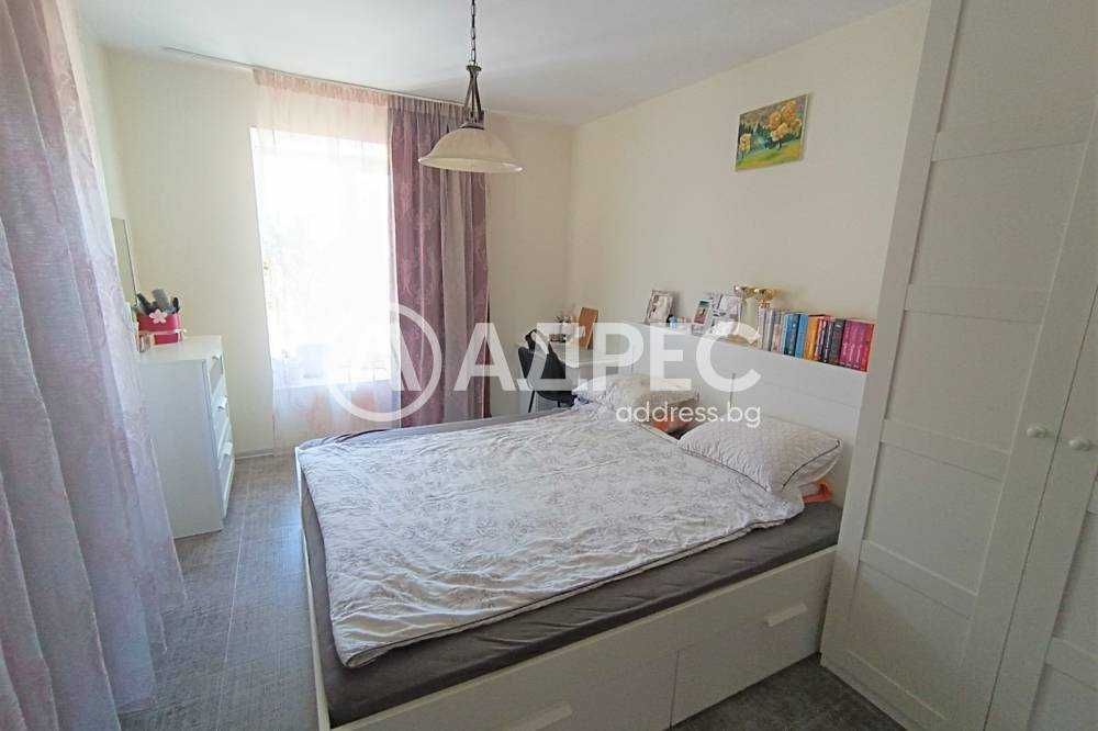 Продава се Къща в Разград, Житница - 463 кв.м за 1404 €/кв.м - Снимка #17