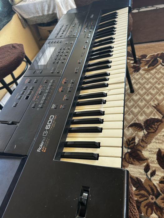 Йоника Roland G-600