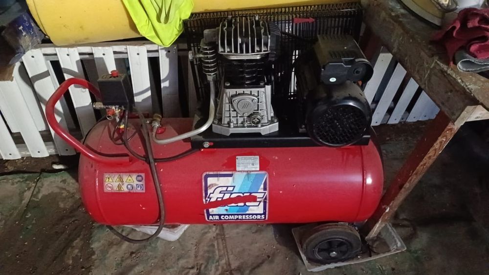 Компрессор поршневой