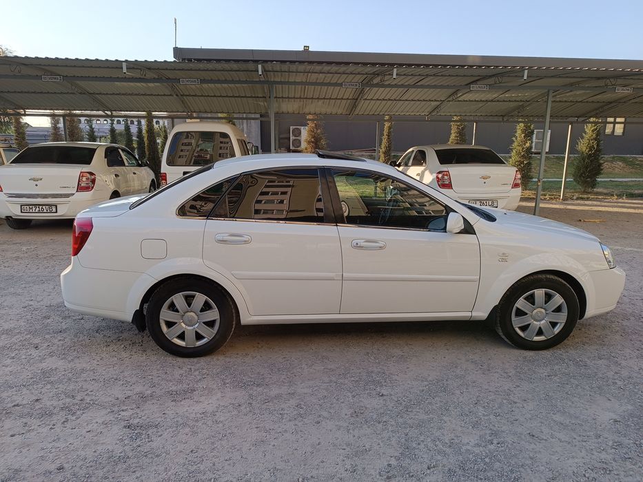 Lasetti 1.8 aftamat gazilari bilan