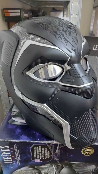 Marvel Серия легенди Първокласен електронен Шлем „Черна пантера“