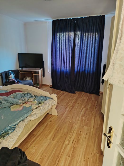 Сдам 2 ком квартиру в районе Достык молла