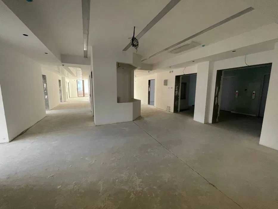 Сдаётся Здания Ориентир: парк Бабур  2500м2