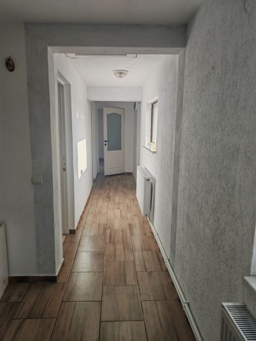 Casa  Bariera Valcii, Drumul Cornestiului