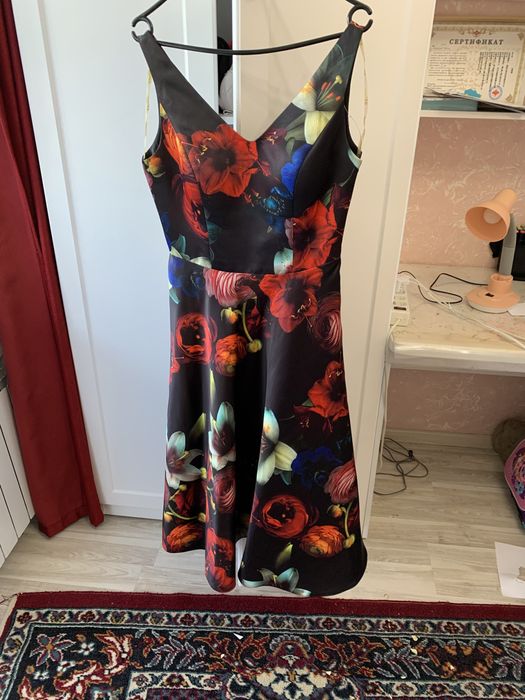 Платье вечернее 44 рр