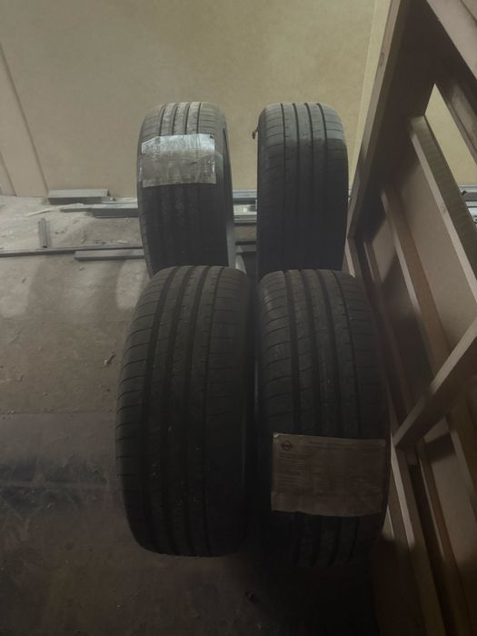 Goodyer 245/45/R20