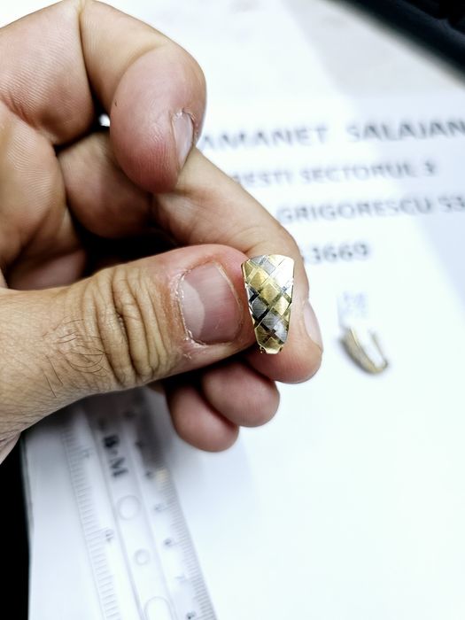 Vand cercei din aur 14 k 1.37 g cod 1030