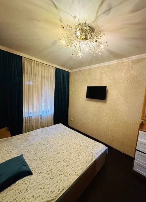 Квартира на Ц13-Лабзак 3*4/1/4 общ пл 70м +парковка+подвал+огород