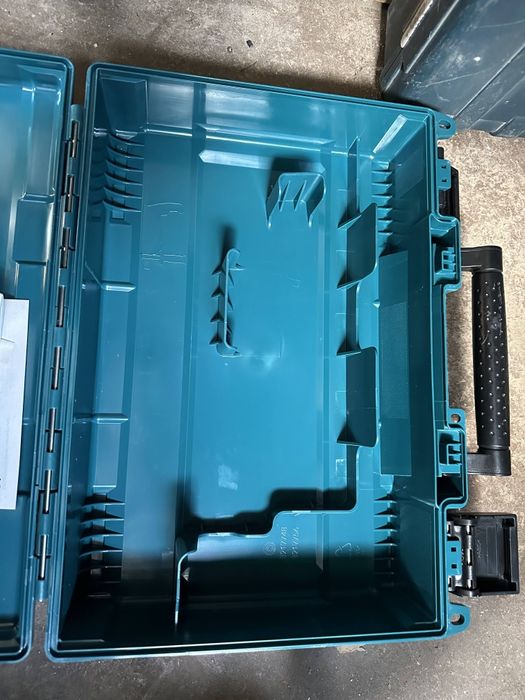 Куфари за инструменти