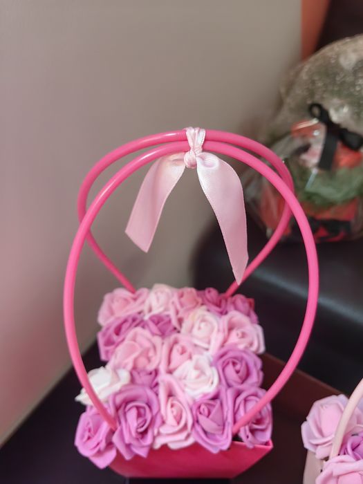 Кошнички и чантички с фоамени рози