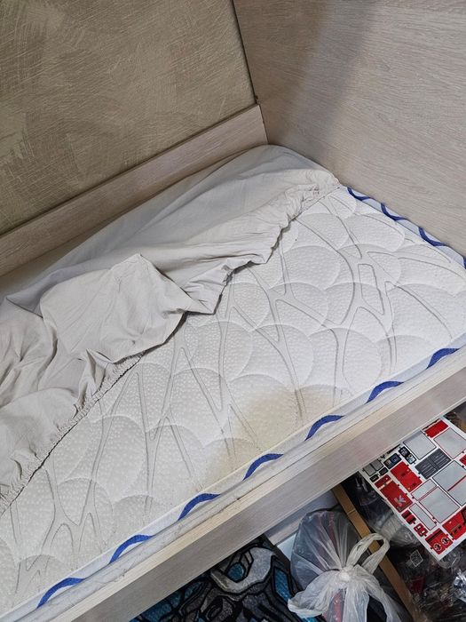 Двухъярусная кровать