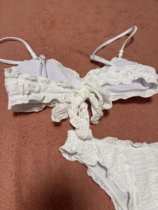 Costum de baie alb