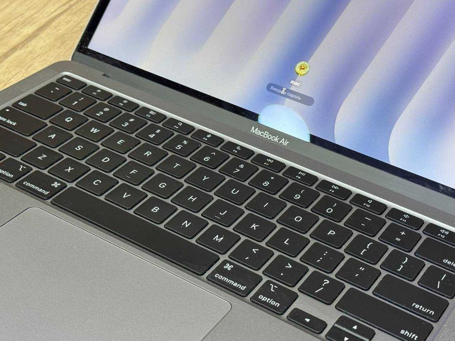 б/у MacBook Air 13” M1 / 8Gb / 256 Gb Grey