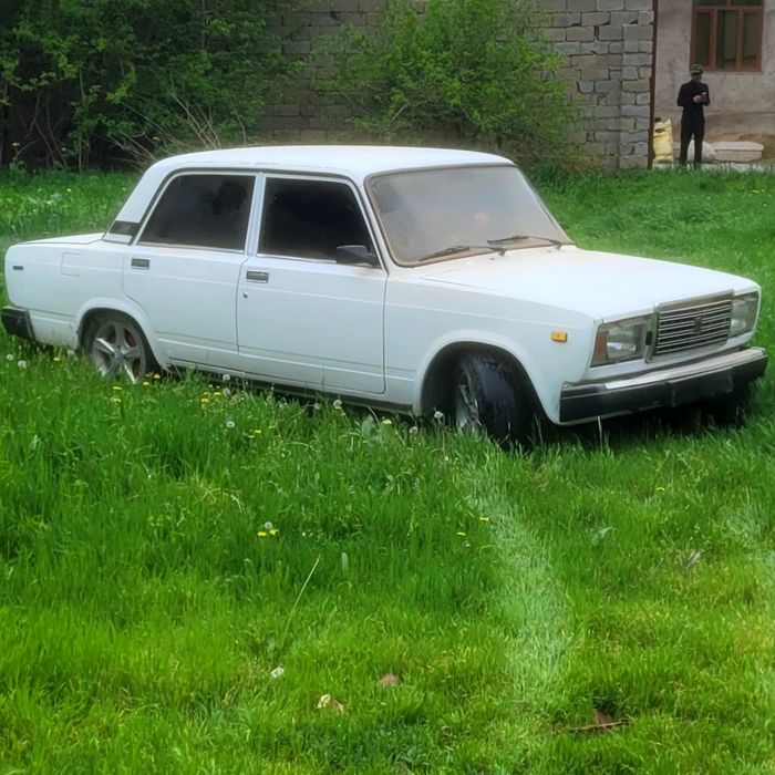 VAZ 2107 2000